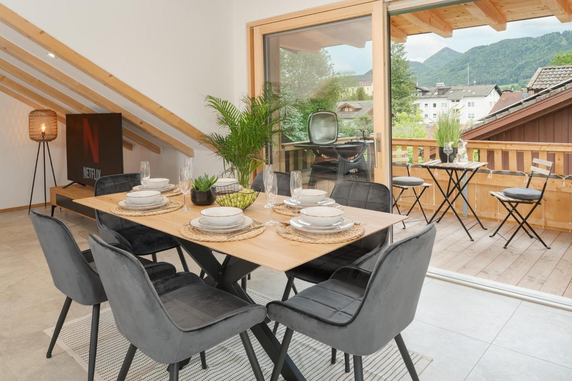 Fenjoy: Ferienapartment Mit Bergblick / Balkon / Bbq Bernau am Chiemsee Eksteriør bilde